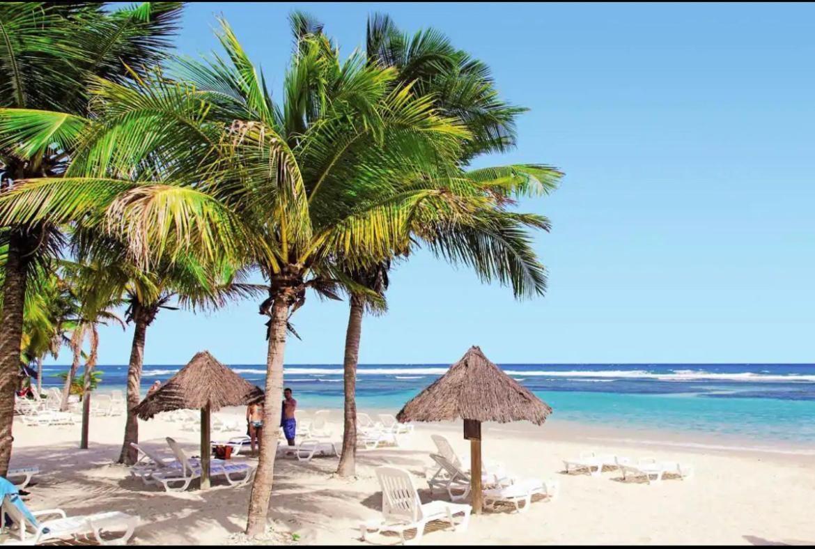 Villa Ana 5 Minutes A Pied Des Plages Sainte-Anne  Ngoại thất bức ảnh